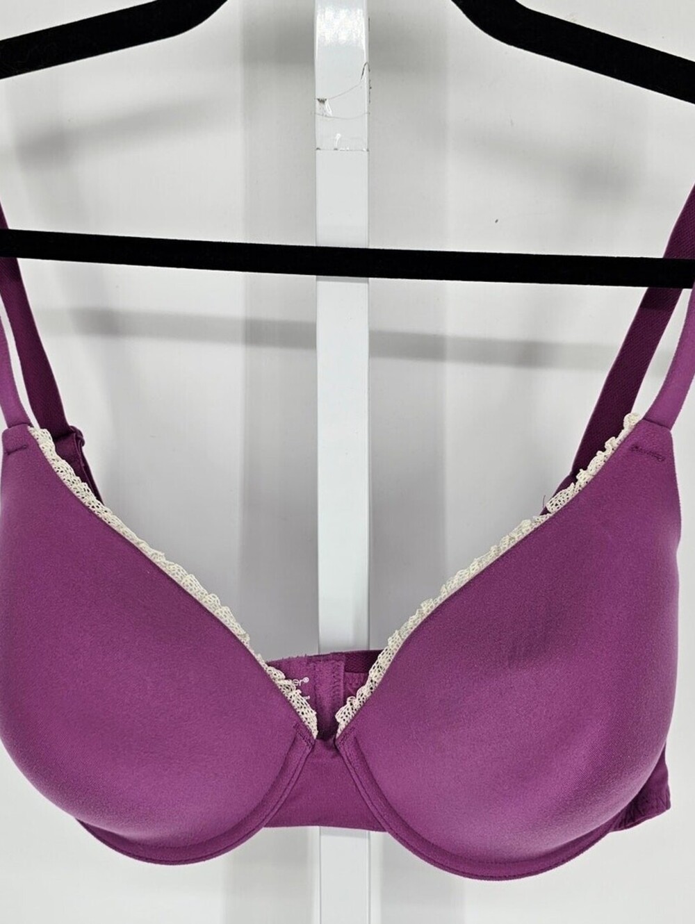 Jasmine & Ginger Womens Sz 38C Classic Lightly Lined T Shirt Bra Purple